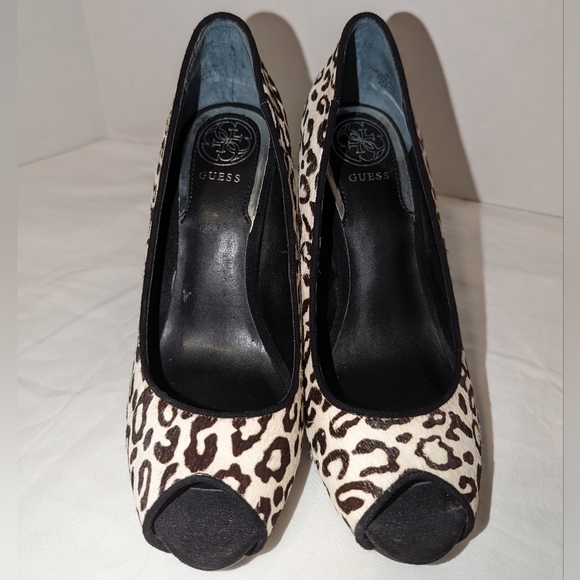 Guess Leopard Print Pumps - Picture 4 of 12